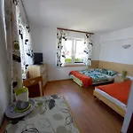 Rum i privatbostad Przy Plazy 40 M Do Morza Gąski
